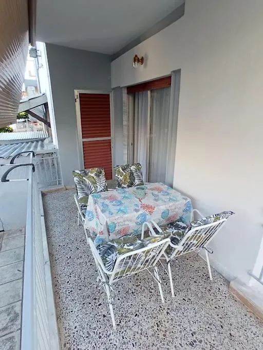 Carnations Studio Nea Plagia Apartment